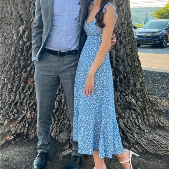 Reformation Blue Floral Nikita Dress in Marie - 0 - Picture 3 of 10